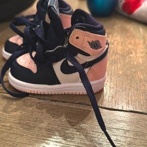 Baby Nike Jordan sneakers never worn , they're for babies around 6-9 months
